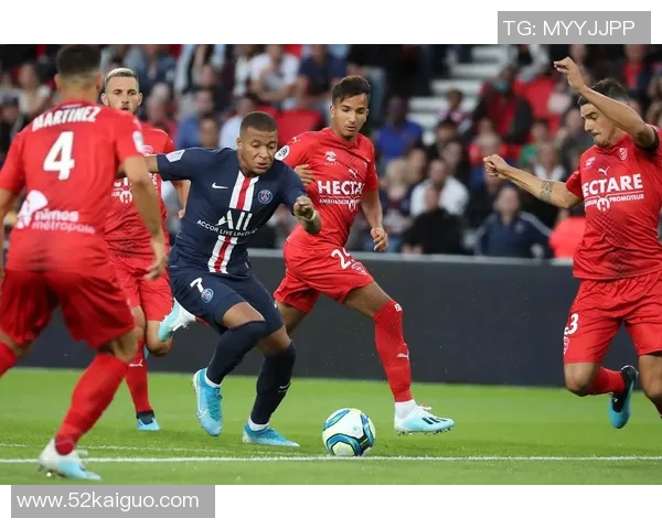 2018年11月4日巴黎对阵的球队究竟是谁引发了怎样的比赛热潮